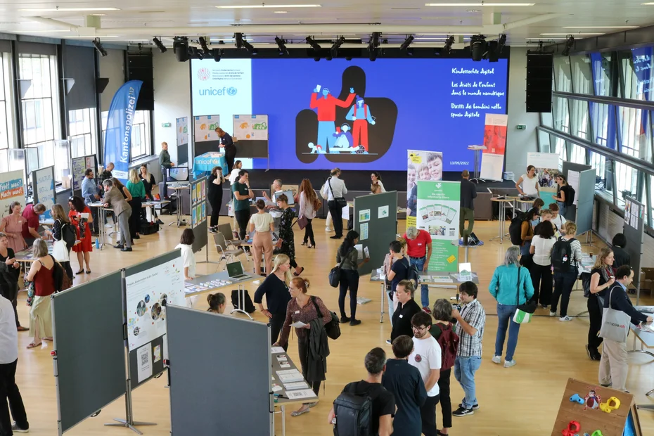 Stimmung Tagung Kinderrechte 2022 Marktplatz