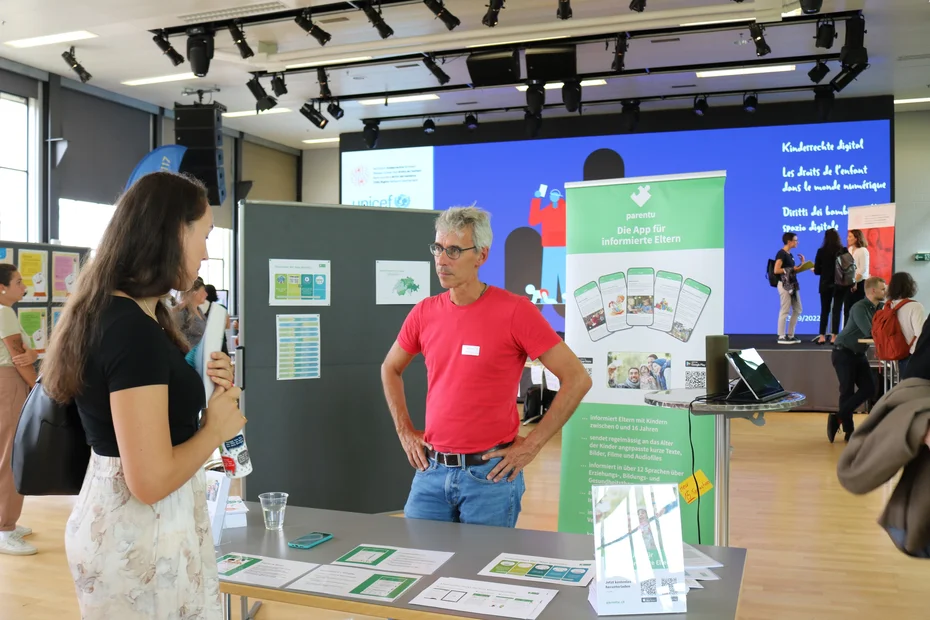 Stimmung Tagung Kinderrechte 2022 Marktplatz