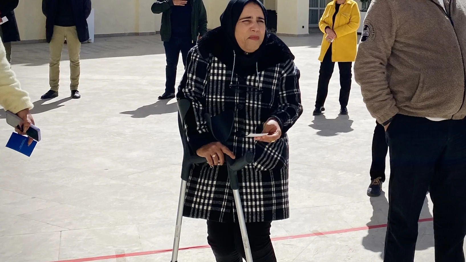 Jamila, une assistante sociale tunisienne, s'est fixé pour objectif d'aider les enfants défavorisés. 